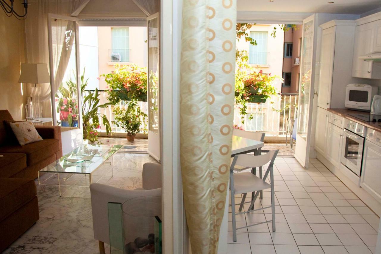Appartement Chill Out Apartment, 2 Mins From